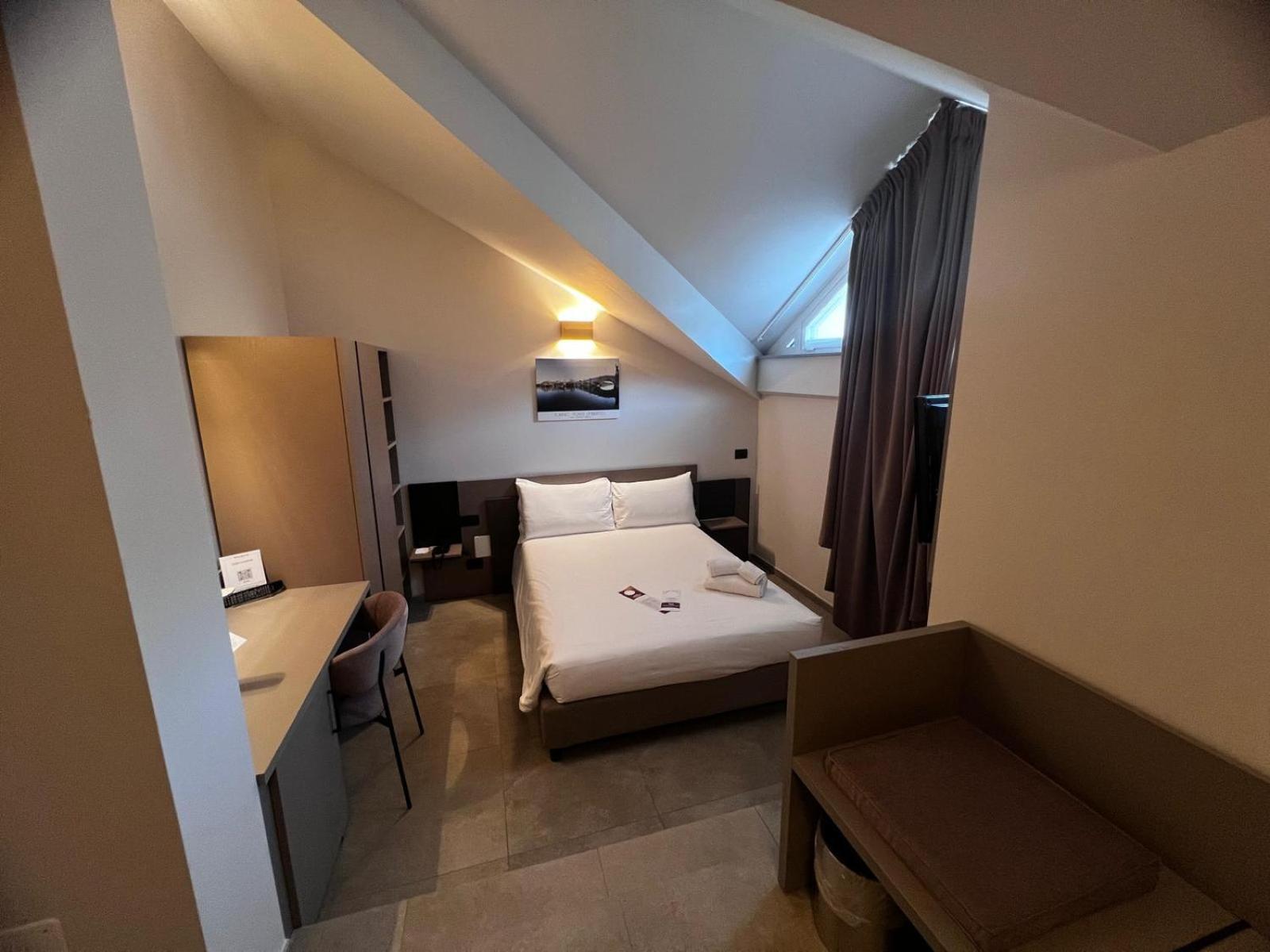 Best Quality Hotel La Darsena مونْكالييري المظهر الخارجي الصورة